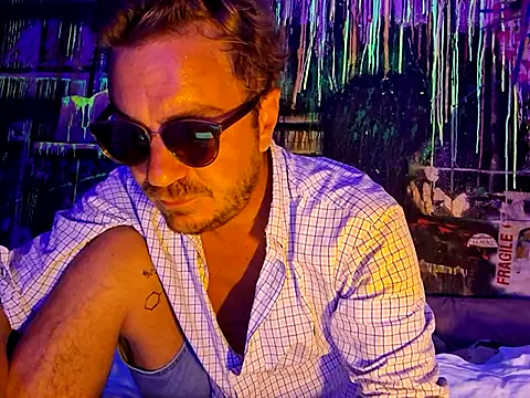 3615-ULLA online show from 09.20.25