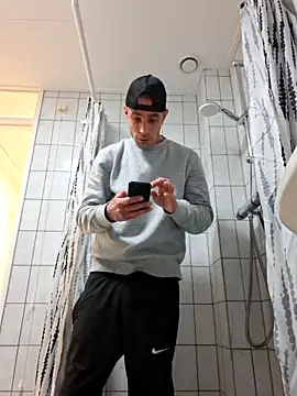 kompiee online show from 11.23.25