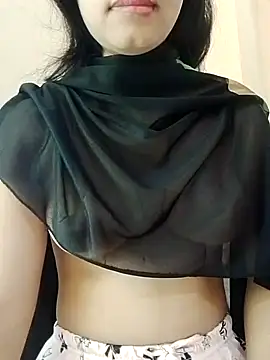 Snapshot of Sweet_Bindika07 chatting on 10.20.25 Sweet Bindika07 online show from 10.20.25