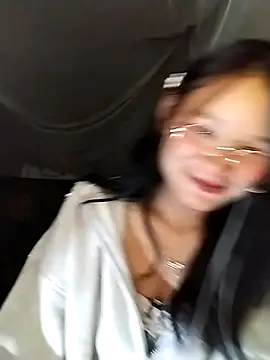 Snapshot of saronla_03 chatting on 09.23.25 saronla 03 online show from 09.23.25