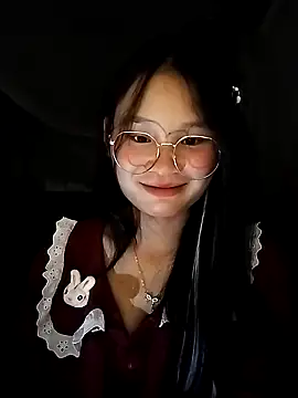 Snapshot of saronla_03 chatting on 09.24.25 saronla 03 online show from 09.24.25