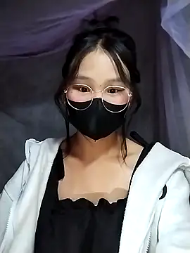 Snapshot of saronla_03 chatting on 11.20.25 saronla 03 online show from 11.20.25