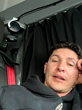 Snapshot of serxxx1287 chatting on 12.15.25 serxxx1287 online show from 12.15.25