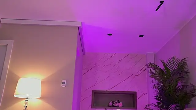 ElsaSinn online show from 10.27.25