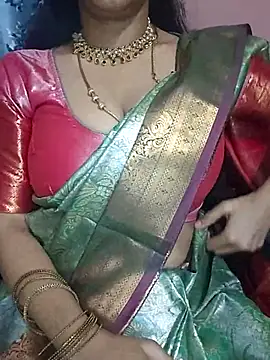 Snapshot of Thamilmegalai chatting on 09.16.25 Thamilmegalai online show from 09.16.25