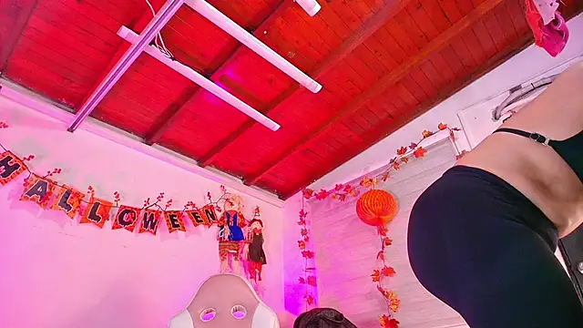 emma madi online show from 10.15.25