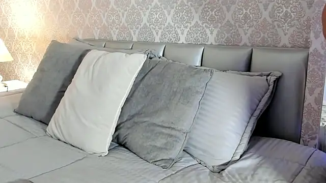 Snapshot of BellaNixs chatting on 12.01.25 BellaNixs online show from 12.01.25