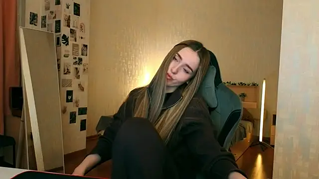 Snapshot of yourrdanceteacher chatting on 02.13.26 yourrdanceteacher online show from 02.13.26