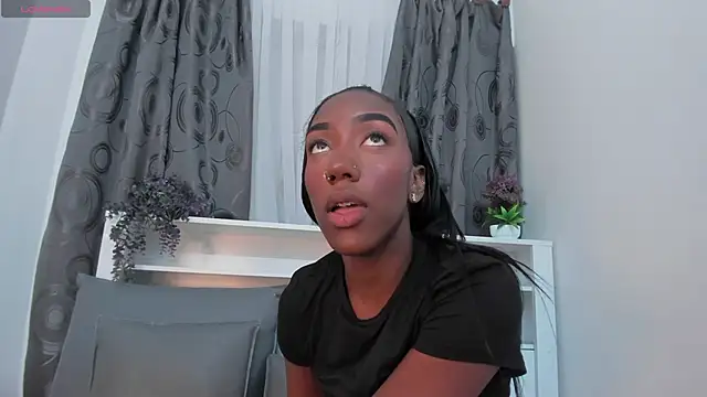 Mistt Mia online show from 10.08.25