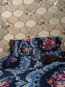 Snapshot of lusty_kaira chatting on 11.13.25 lusty kaira online show from 11.13.25