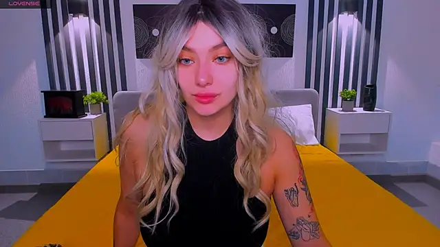 Emily Tylerr online show from 03.18.26