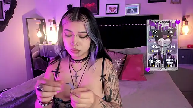 Snapshot of pinkk_deemon chatting on 07.29.26 pinkk deemon online show from 07.29.26