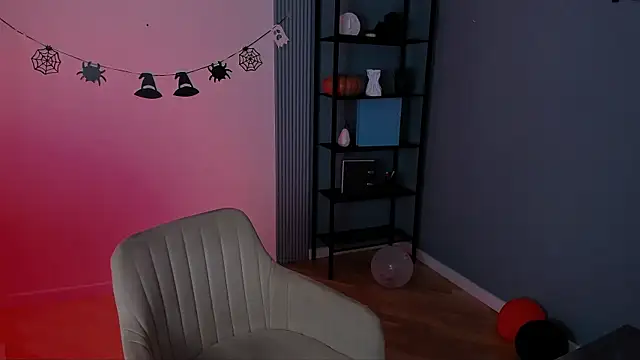 Snapshot of JaneByrd chatting on 10.30.25 JaneByrd online show from 10.30.25