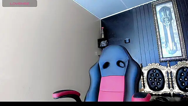 Kimberly Vazquez online show from 12.03.25