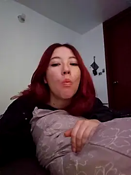 lunnaa  online show from 11.23.25