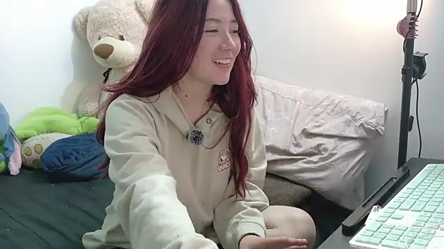 Snapshot of lunnaa_ chatting on 01.09.26 lunnaa online show from 01.09.26