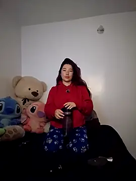 Snapshot of lunnaa_ chatting on 01.14.26 lunnaa online show from 01.14.26