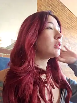 Snapshot of lunnaa_ chatting on 02.25.26 lunnaa online show from 02.25.26