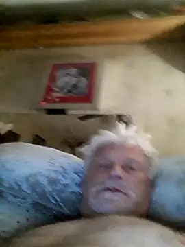 Snapshot of fischnet chatting on 09.12.25 fischnet online show from 09.12.25