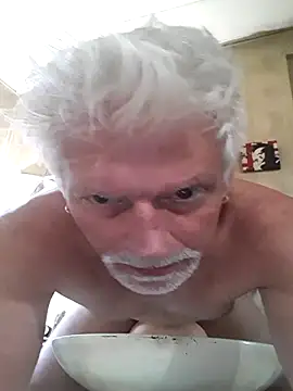 Snapshot of fischnet chatting on 09.16.25 fischnet online show from 09.16.25