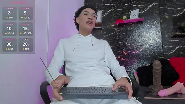 lyan hots online show from 11.12.25