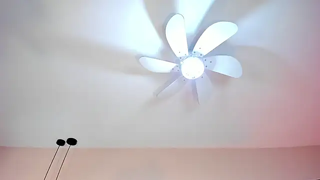 SerenaAveline online show from 09.15.25