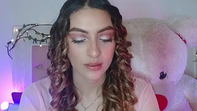 Snapshot of Ayleen_m chatting on 05.26.26 Ayleen m online show from 05.26.26