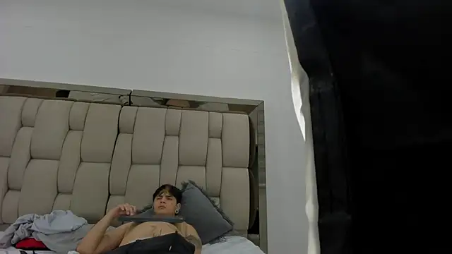 Snapshot of Mollyxketa1_ chatting on 10.06.25 Mollyxketa1  online show from 10.06.25