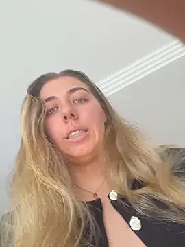 louiseberkeley online show from 07.31.26
