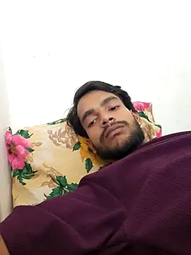 Snapshot of yashuuuu021 chatting on 09.13.25 yashuuuu021 online show from 09.13.25