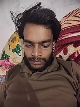 Snapshot of yashuuuu021 chatting on 10.08.25 yashuuuu021 online show from 10.08.25