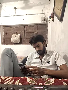 Snapshot of yashuuuu021 chatting on 10.22.25 yashuuuu021 online show from 10.22.25