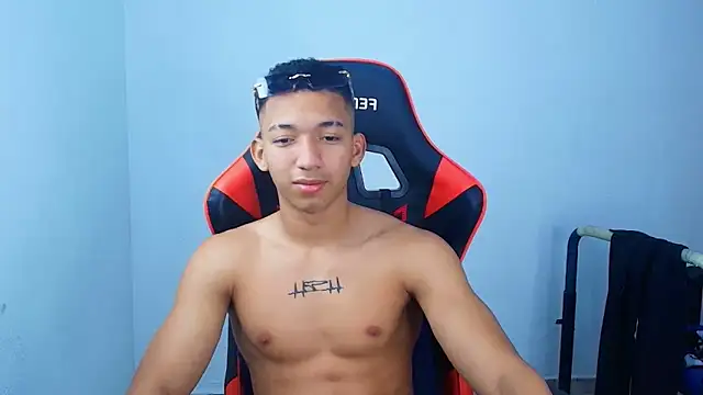 Snapshot of JuanchiT66 chatting on 09.24.25 JuanchiT66 online show from 09.24.25