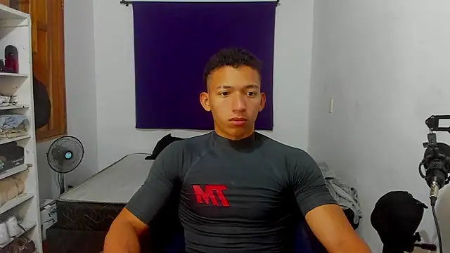 Snapshot of JuanchiT66 chatting on 10.01.25 JuanchiT66 online show from 10.01.25