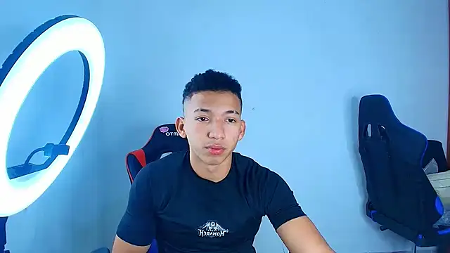 Snapshot of JuanchiT66 chatting on 10.14.25 JuanchiT66 online show from 10.14.25