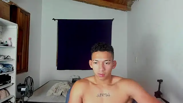 Snapshot of JuanchiT66 chatting on 10.20.25 JuanchiT66 online show from 10.20.25