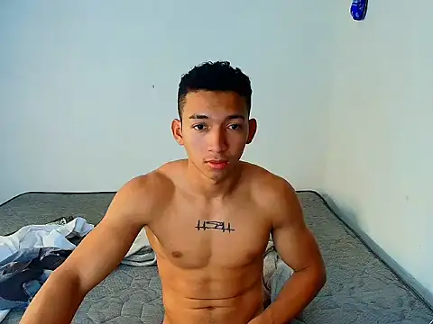 Snapshot of JuanchiT66 chatting on 11.14.25 JuanchiT66 online show from 11.14.25