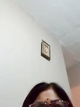 Snapshot of mileesha chatting on 12.03.25 mileesha online show from 12.03.25