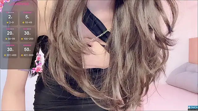 Snapshot of R_R6 chatting on 09.12.25 R R6 online show from 09.12.25