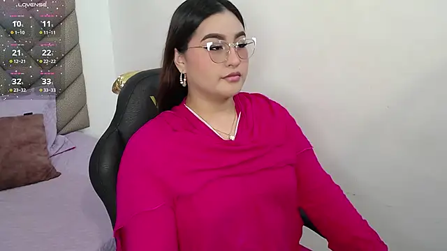 heluejamil online show from 10.27.25