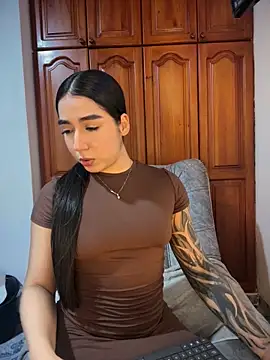 Snapshot of KaditaNavarro chatting on 06.09.26 KaditaNavarro online show from 06.09.26