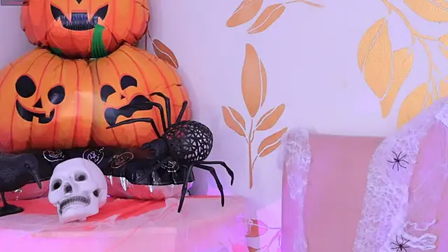 Ginevra esposito online show from 10.31.25