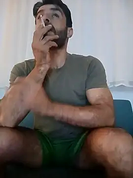 Snapshot of alex10alexx chatting on 10.20.25 alex10alexx online show from 10.20.25