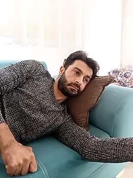 Snapshot of alex10alexx chatting on 10.27.25 alex10alexx online show from 10.27.25