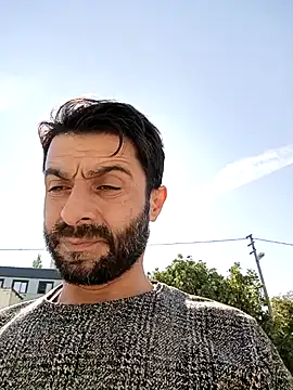 Snapshot of alex10alexx chatting on 10.30.25 alex10alexx online show from 10.30.25