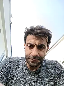 Snapshot of alex10alexx chatting on 11.06.25 alex10alexx online show from 11.06.25