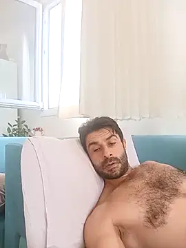 Snapshot of alex10alexx chatting on 11.10.25 alex10alexx online show from 11.10.25