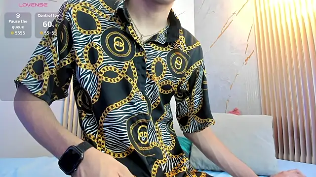 Snapshot of Ivone_Rose_ chatting on 11.14.25 Ivone Rose online show from 11.14.25