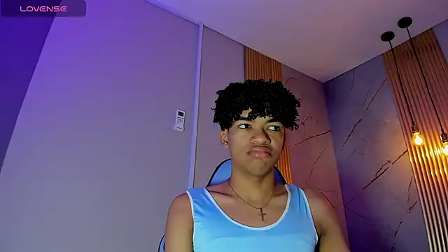 Snapshot of Ivone_Rose_ chatting on 11.19.25 Ivone Rose online show from 11.19.25