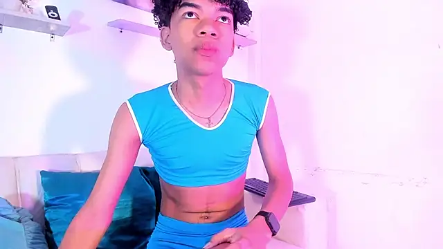 Snapshot of Ivone_Rose_ chatting on 12.03.25 Ivone Rose online show from 12.03.25